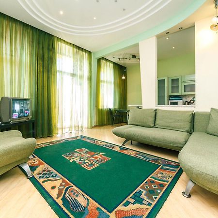 Luxcenterapartment Kyiv Exterior photo